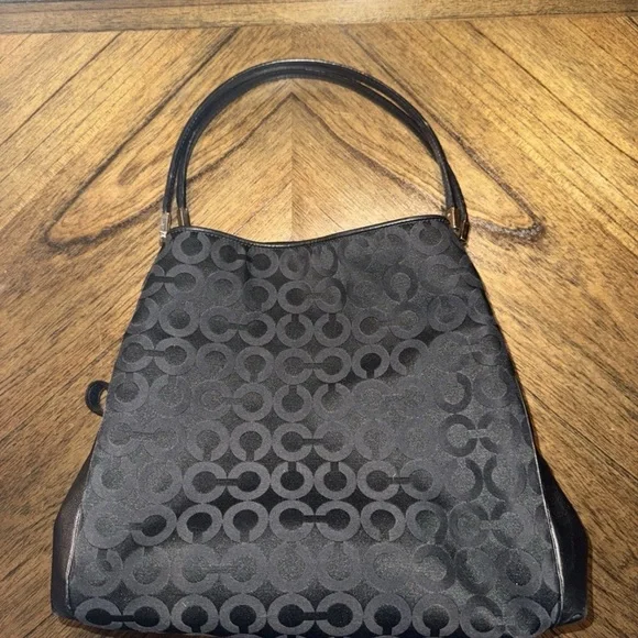 Coach Black Madison Phoebe e1376-26448 Purse. - Picture 3 of 9